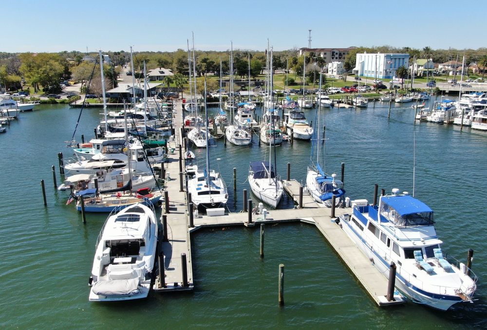 Explore Homes and Neighborhoods in New Smyrna Beach FL
